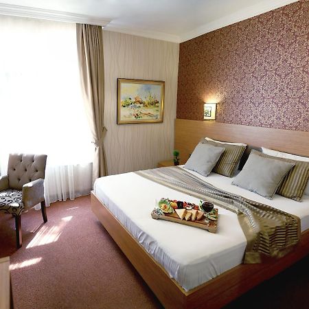 The Rise Aron Business Hotel Merter Istanbul Eksteriør billede